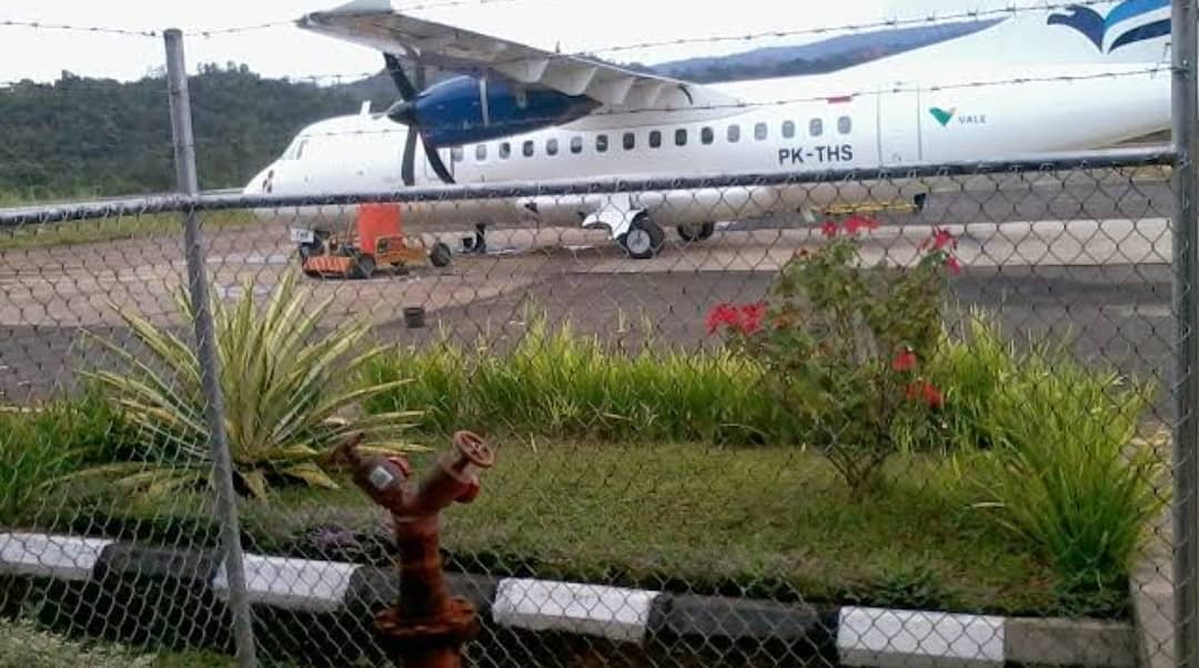 Tandatangani Perjanjian Hibah dari PT Vale Untuk Pengelolaan Bandara Sorowako, Plt Gubernur: Ini Untuk Percepat Akses Pemulihan Ekonomi